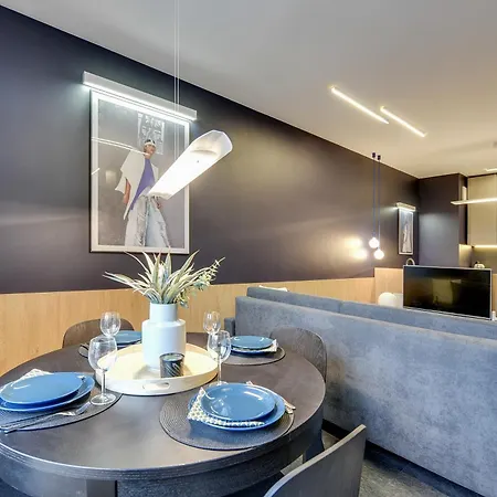Garnizon With Parking & Balcony *
