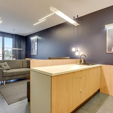 Garnizon With Parking & Balcony 아파트 *