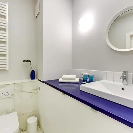 Garnizon With Parking & Balcony *