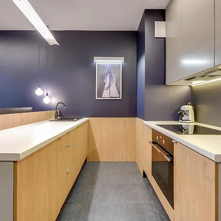 Garnizon With Parking & Balcony *